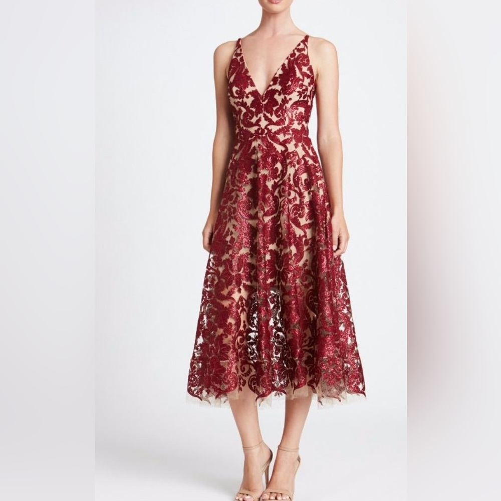 Dress the Population knee length cocktail dress